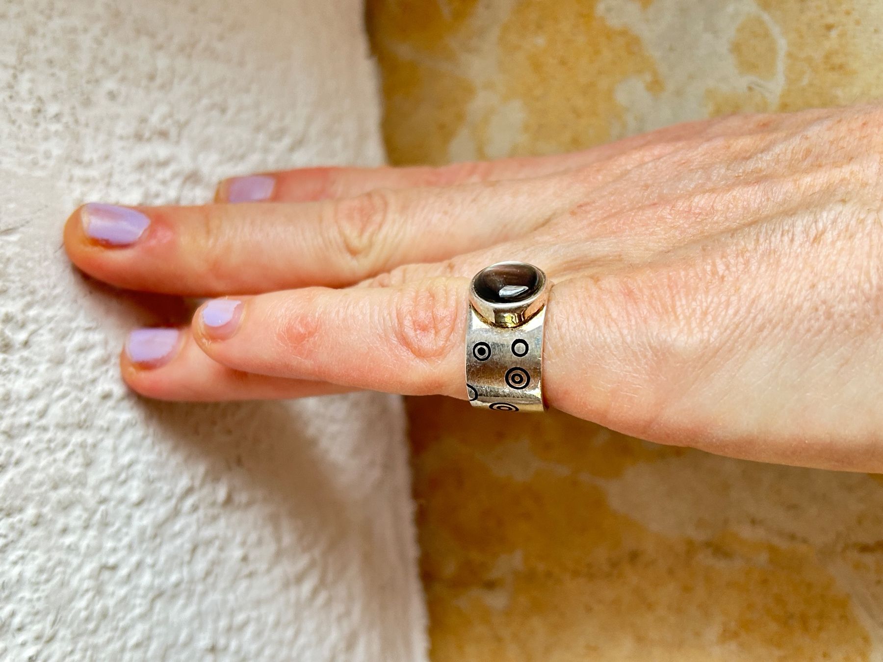 Ringe: Silberring mit Muschel happy (53) – Gebraucht aus Dittingen von Bijoubelle 2