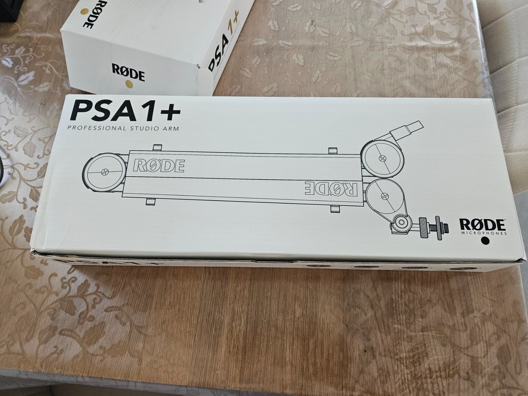 Supporti per strumenti musicali & leggii: RODE PSA1+ – Nuovo e nell'imballaggio originale da Gordola venduto da ale_z5t7 1