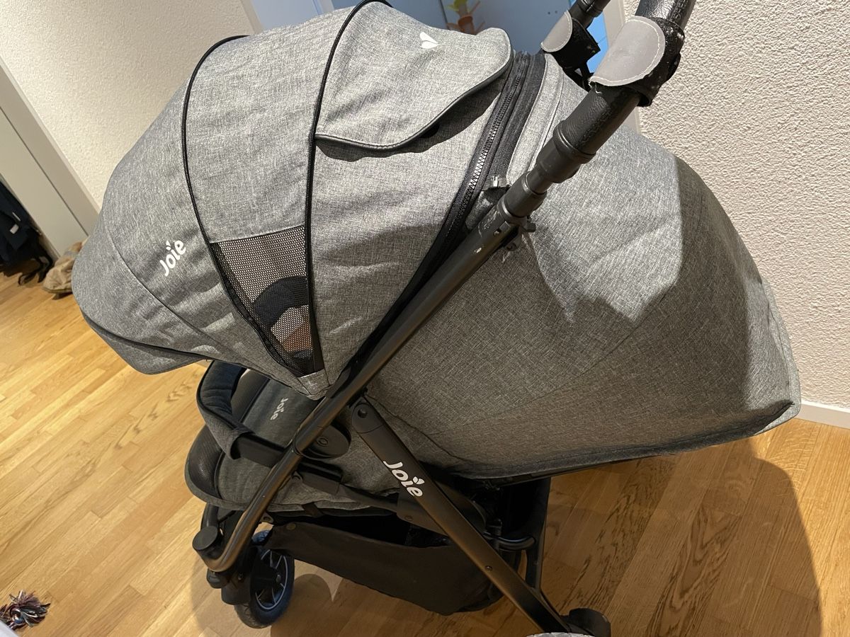 Joie Carrozzine: Joie Kinderwagen grau – Usato da Hindelbank venduto da Buuu23 2