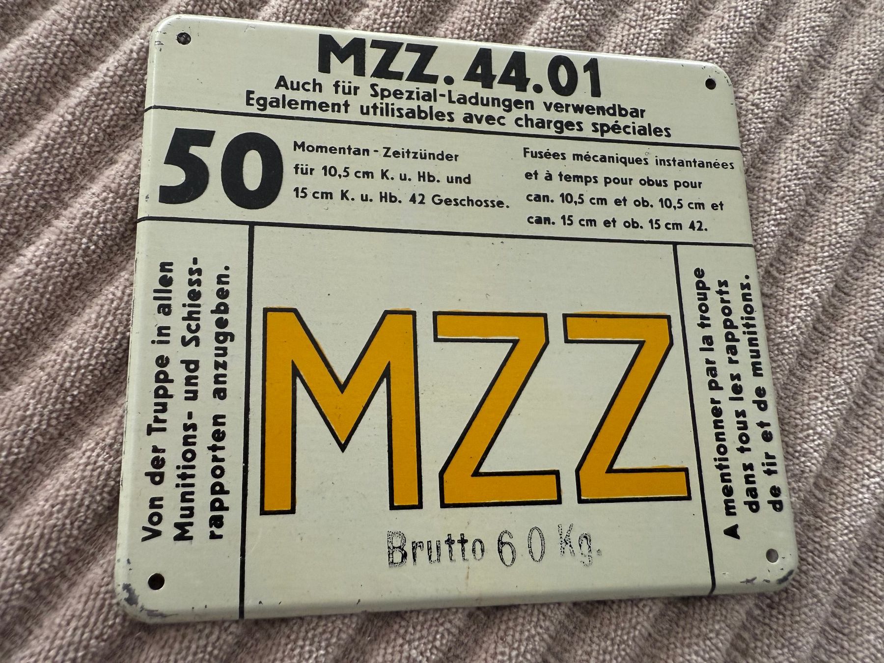 Schweizer Armee Insegne: MUN Schild: MZZ 44.01 10,5 cm - Schweizer Armee – Usato da Brütten venduto da Hst1