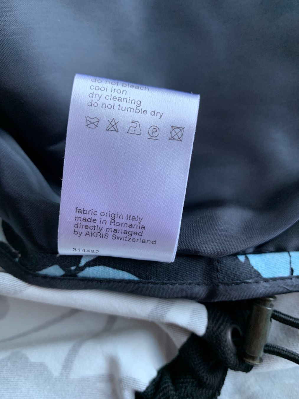 Akris Giacche: AKRIS: Neuer, traumhaft gemusterter, blauer Blazer, 36 – Nuovo (secondo la descrizione) da Luzern venduto da designluzern 9