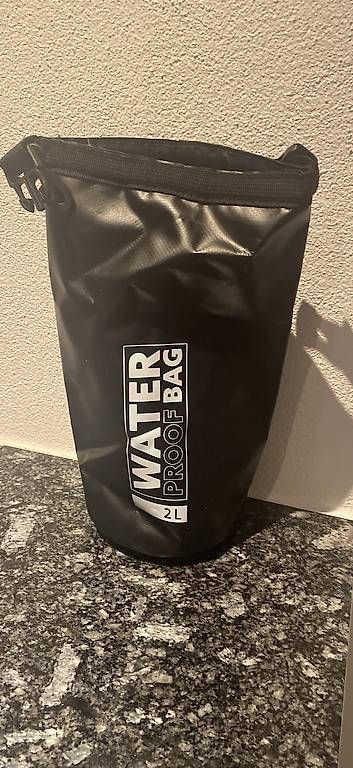 Taschen: Water Proof Bag 2L – Gebraucht aus Thun von mon_nk6p