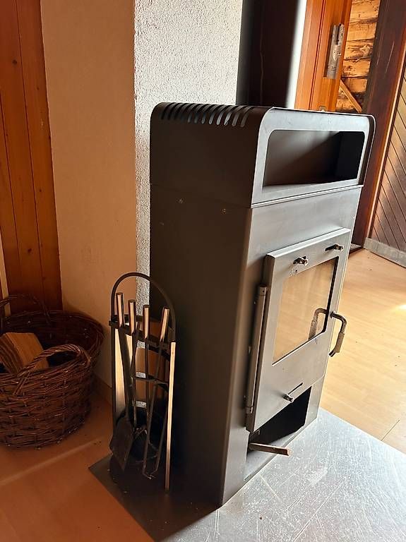 Stufe caminetto: Gebrauchter Heizungsherd – Usato da Sangernboden venduto da Goldie74 1