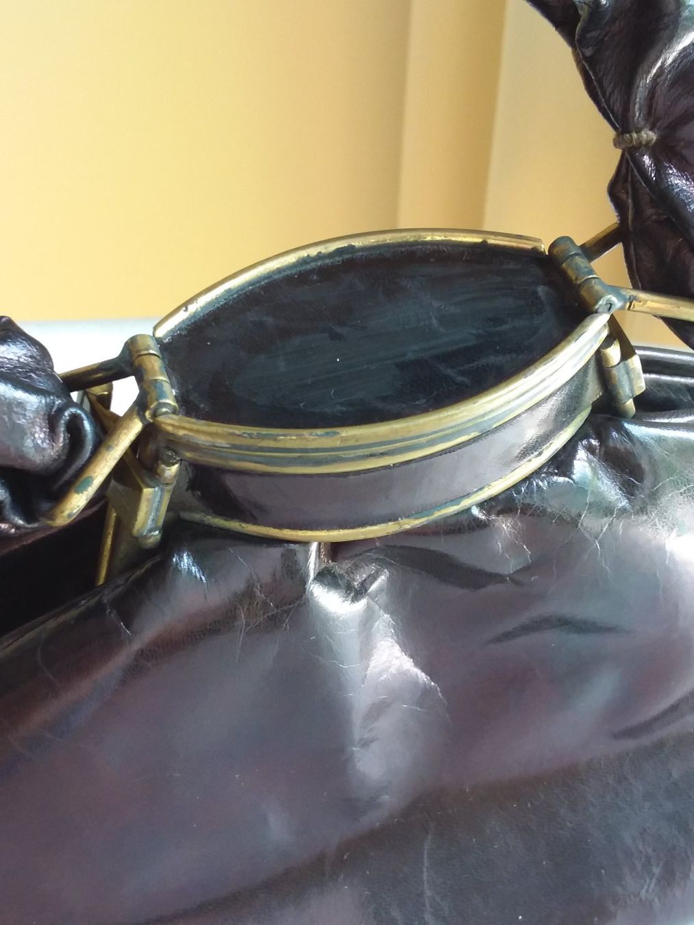 Taschen für Damen: Top Antike Ledertasche Art Déco 1930 – Gebraucht aus Zürich von helsan 9