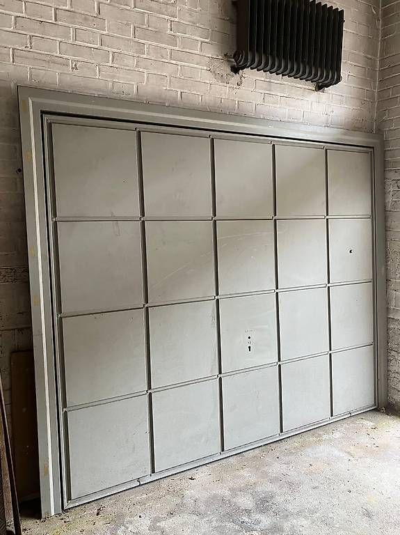Porte: Metal Garagentor – Usato da St. Gallen venduto da czucio