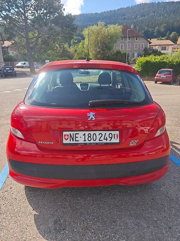 Peugeot Autos: PEUGEOT 1.4 Urban – D'occasion à Geneveys-Coffrane par lilipte 2
