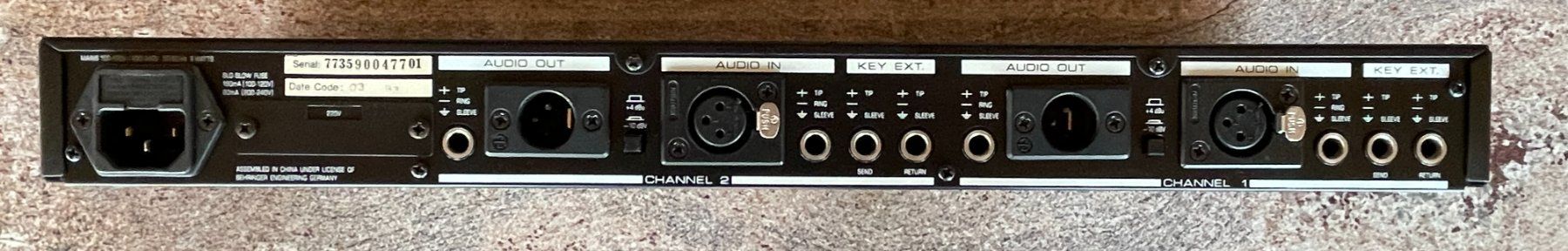 Behringer Platines de mixage: Composer Behringer - Model MDX 2000 – D'occasion à Vielbringen Worb par ost_fls6 2