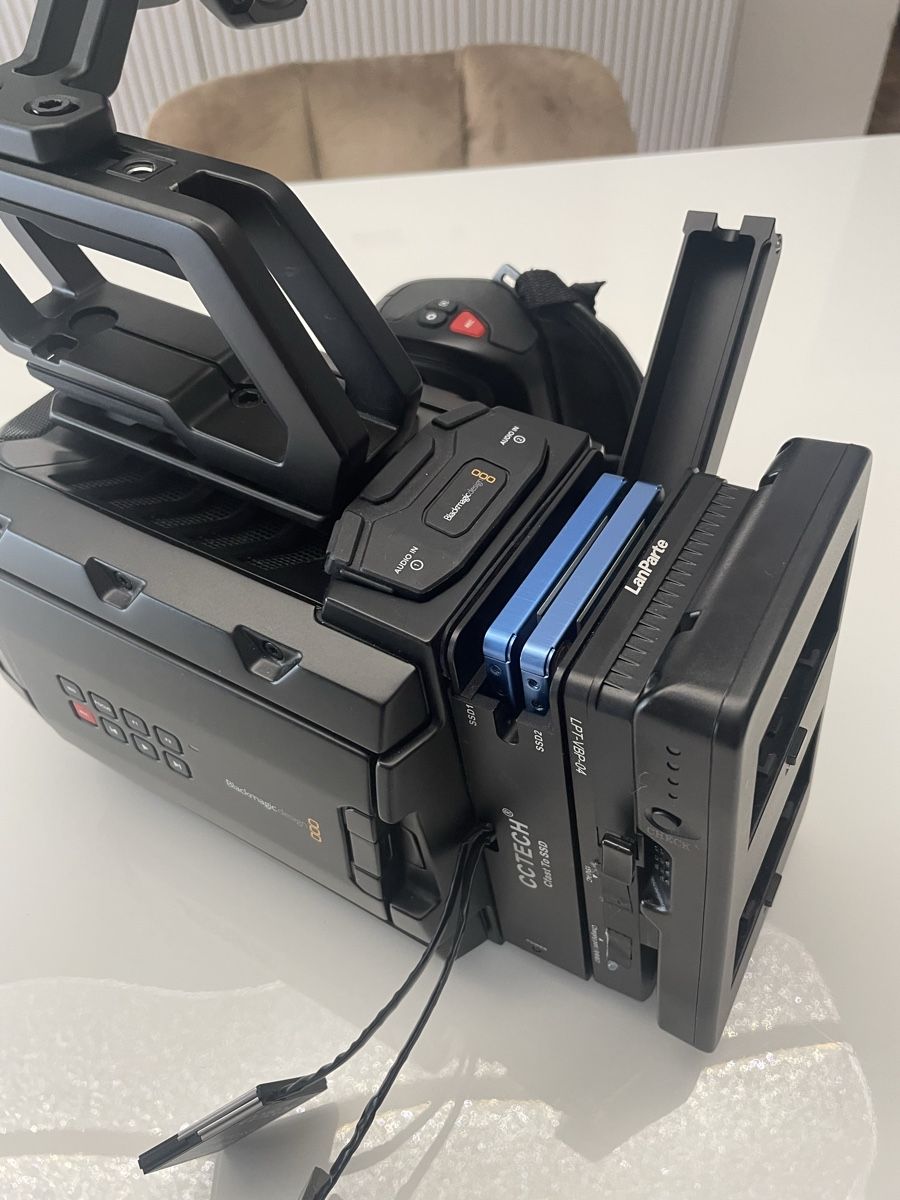 Blackmagic Videocamere: Blackmagic Ursa Mini 4.6k cinema camera black magic – Usato da Bottens venduto da 2Lens 5