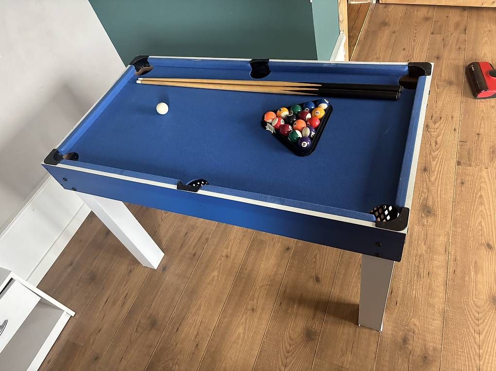 Tavoli da biliardo: Table de billard et baby-foot  – Usato da la Chaux-de-Fonds venduto da Pwenger911 1