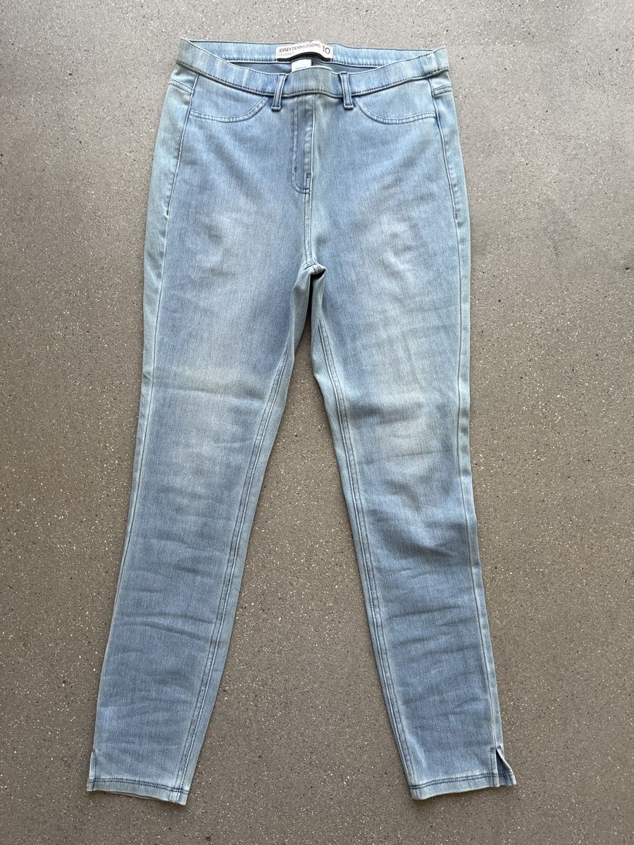 Next Leggings: Next Jeans Leggings Denimlook, Gr. 38 – Gebraucht aus Rorschacherberg von Kpas
