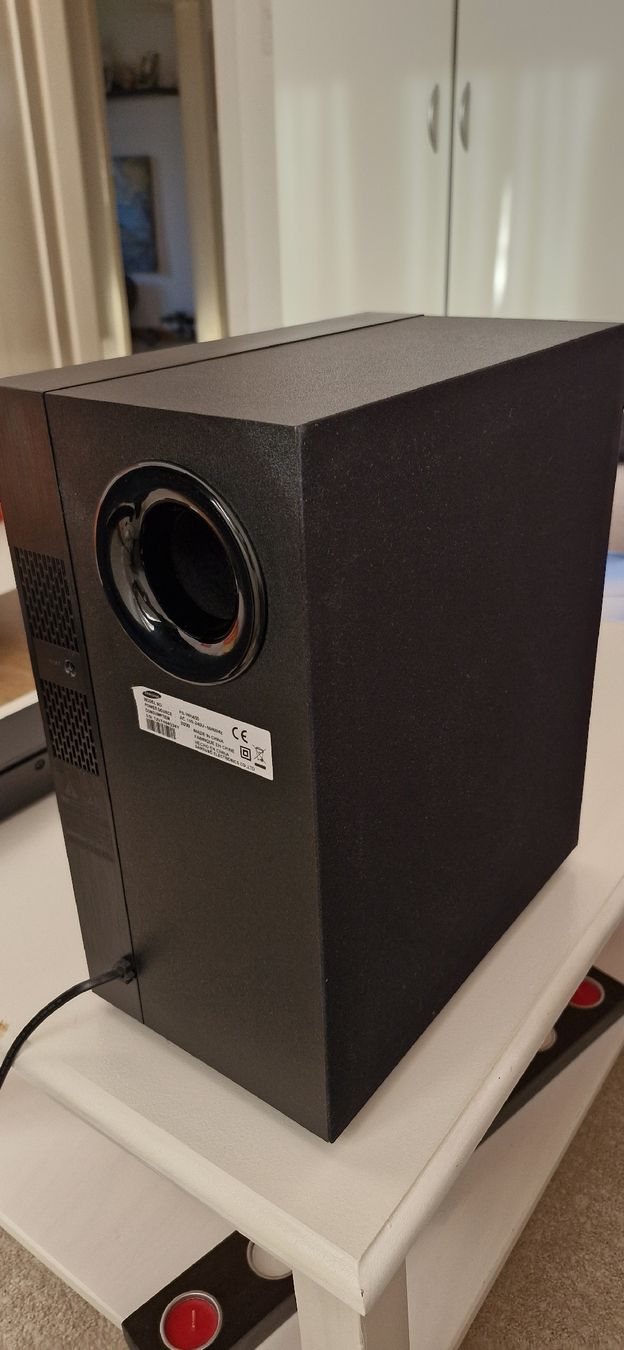 Samsung Home Cinema: Samsung Hw-H450 290 W, 2.1 Kanal – Usato da Buchs SG venduto da stevemcfly 6