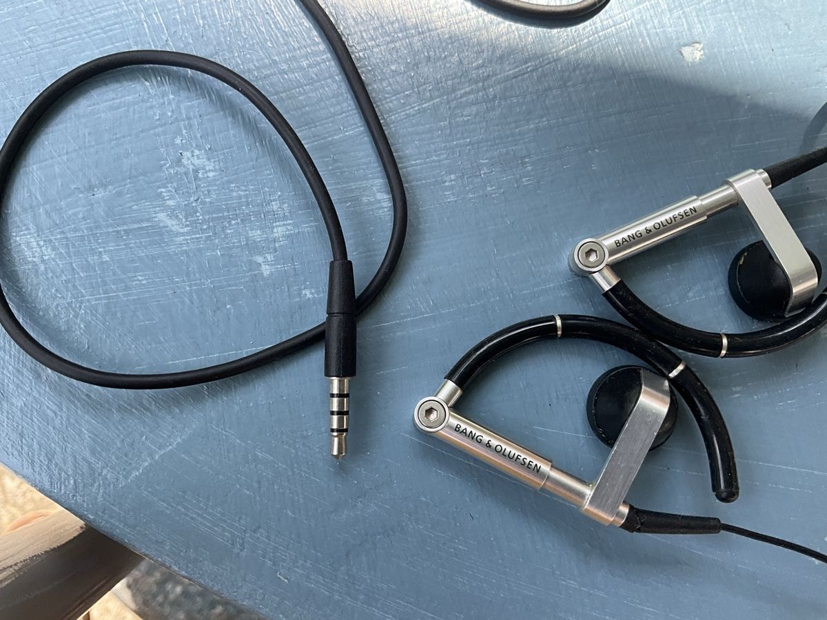 Bang & Olufsen Kopfhörer: Bang & Olufsen Kopfhörer Modell Form 2 gebraucht – Gebraucht aus Thal von nocheli 2