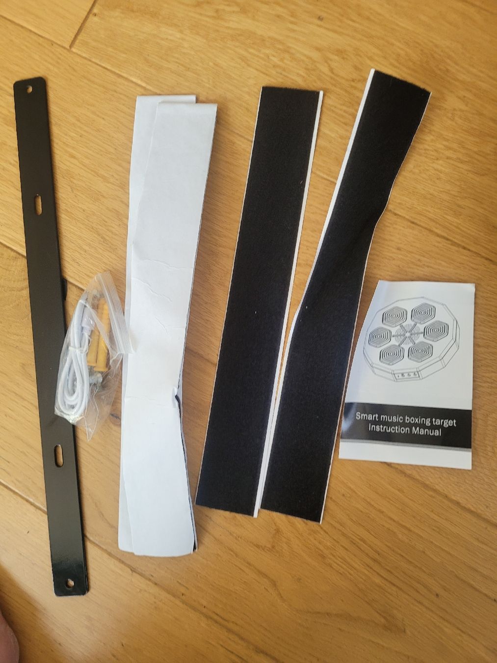 Sacchi da boxe: Fitness Box Target mit Musik & Lichtern – Usato da Schafisheim venduto da jurafl4 1
