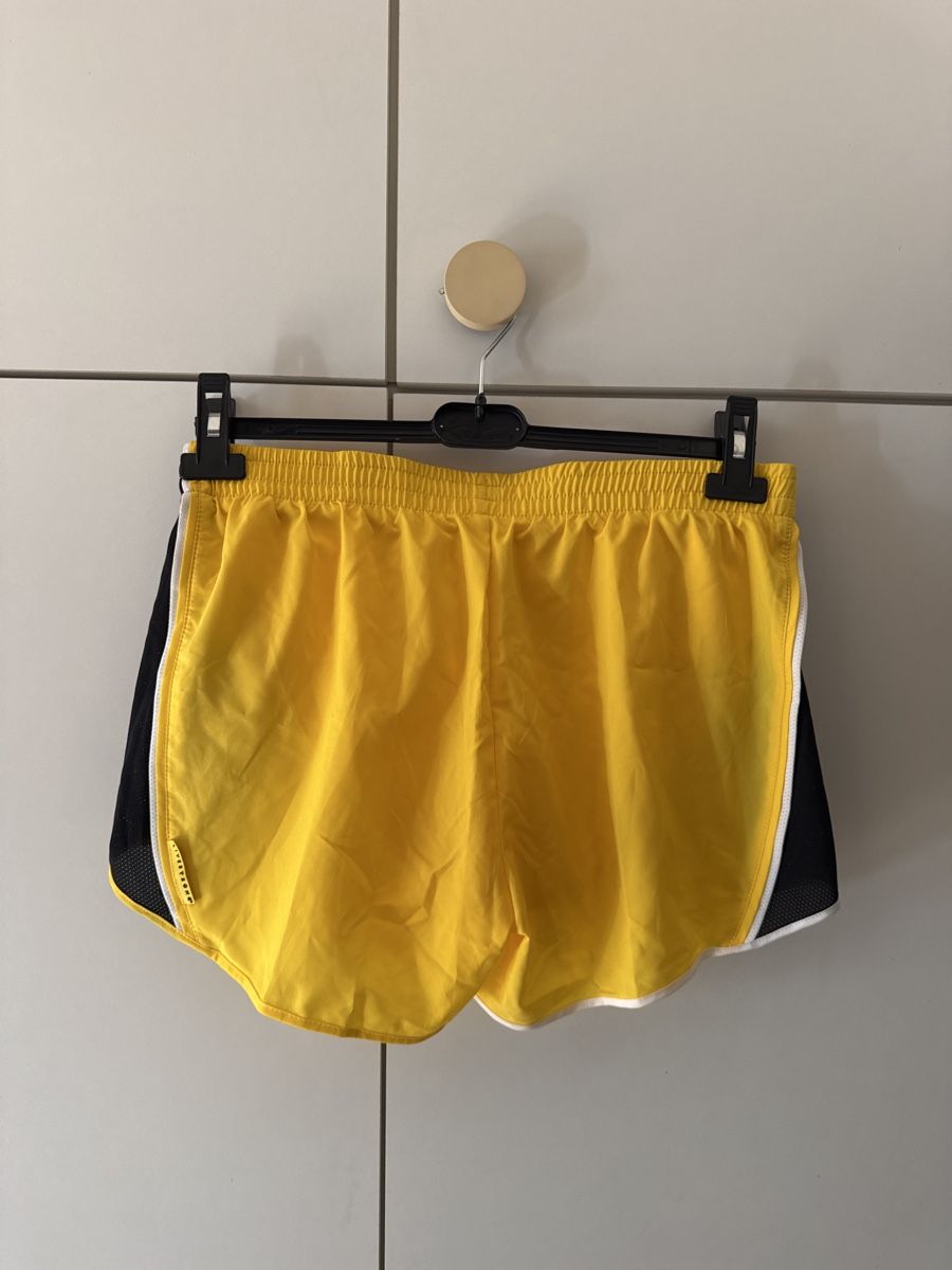 Nike Pantaloni: Pantaloncino Nike – Nuovo (secondo la descrizione) da Rancate venduto da Waly__ 1