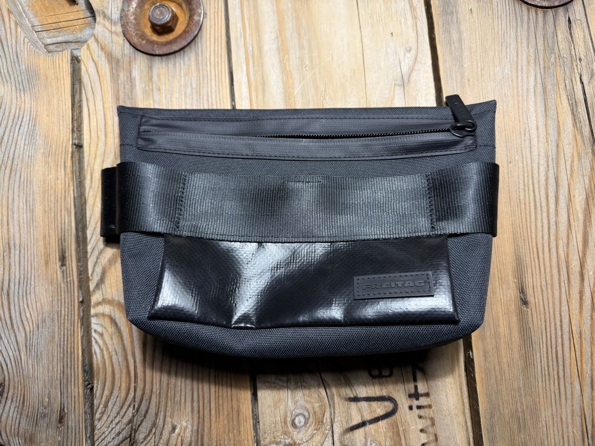 Freitag Trousses de maquillage: Freitag Pouch Marks – Neuf avec emballage d'origine à Court par lagi03