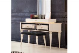 Eleganter Schminktisch mit Hocker