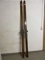 Vintage Holzski 200 cm mit original Kandahar-Bindung – Chale