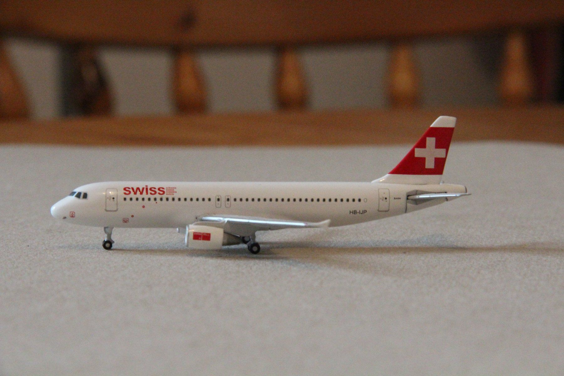 Schuco Kit di modellismo & Modellini statici: Swiss A320 1:400 – Usato da Speicher venduto da rori64