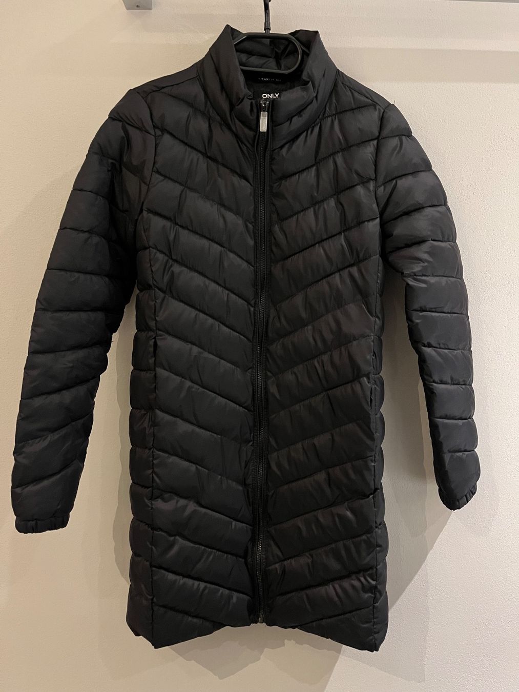 Only Mäntel: Only Steppmantel XS **neu**ungetragen** – Gebraucht aus Kreuzlingen von nic_mqj5