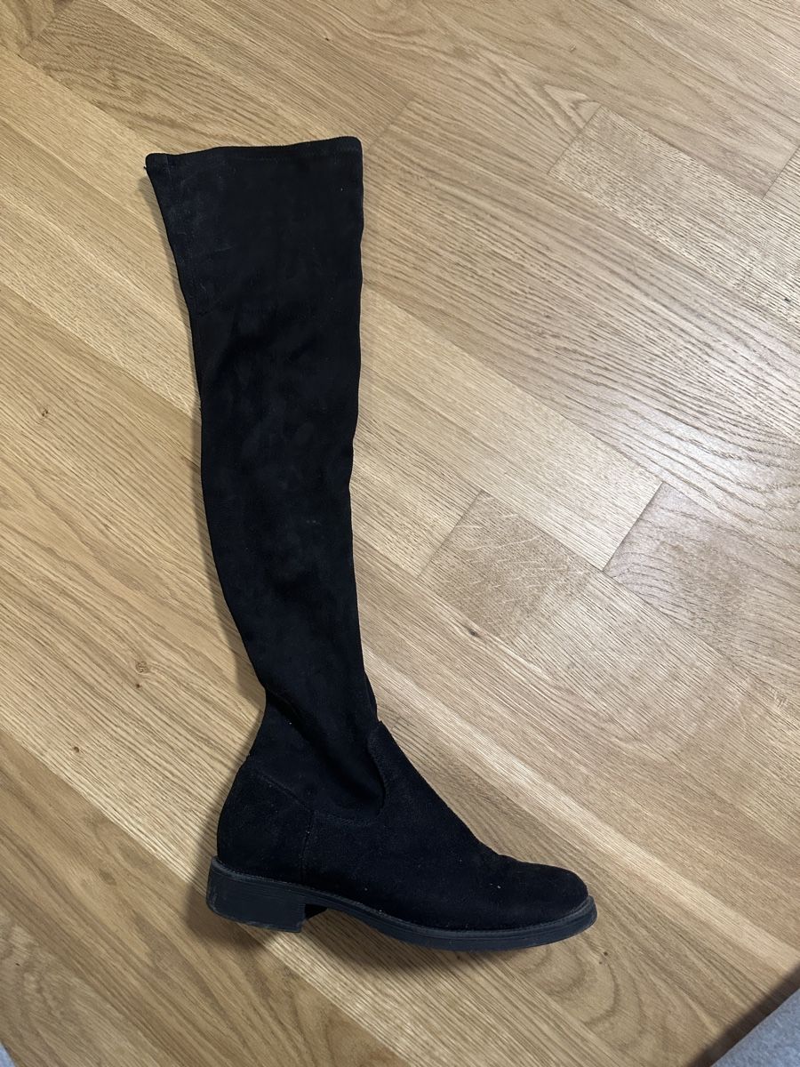 Scarpe da donna: Schwarze Overknee Stiefel, Gr. 37 – Usato da Lufingen venduto da ott_r59k