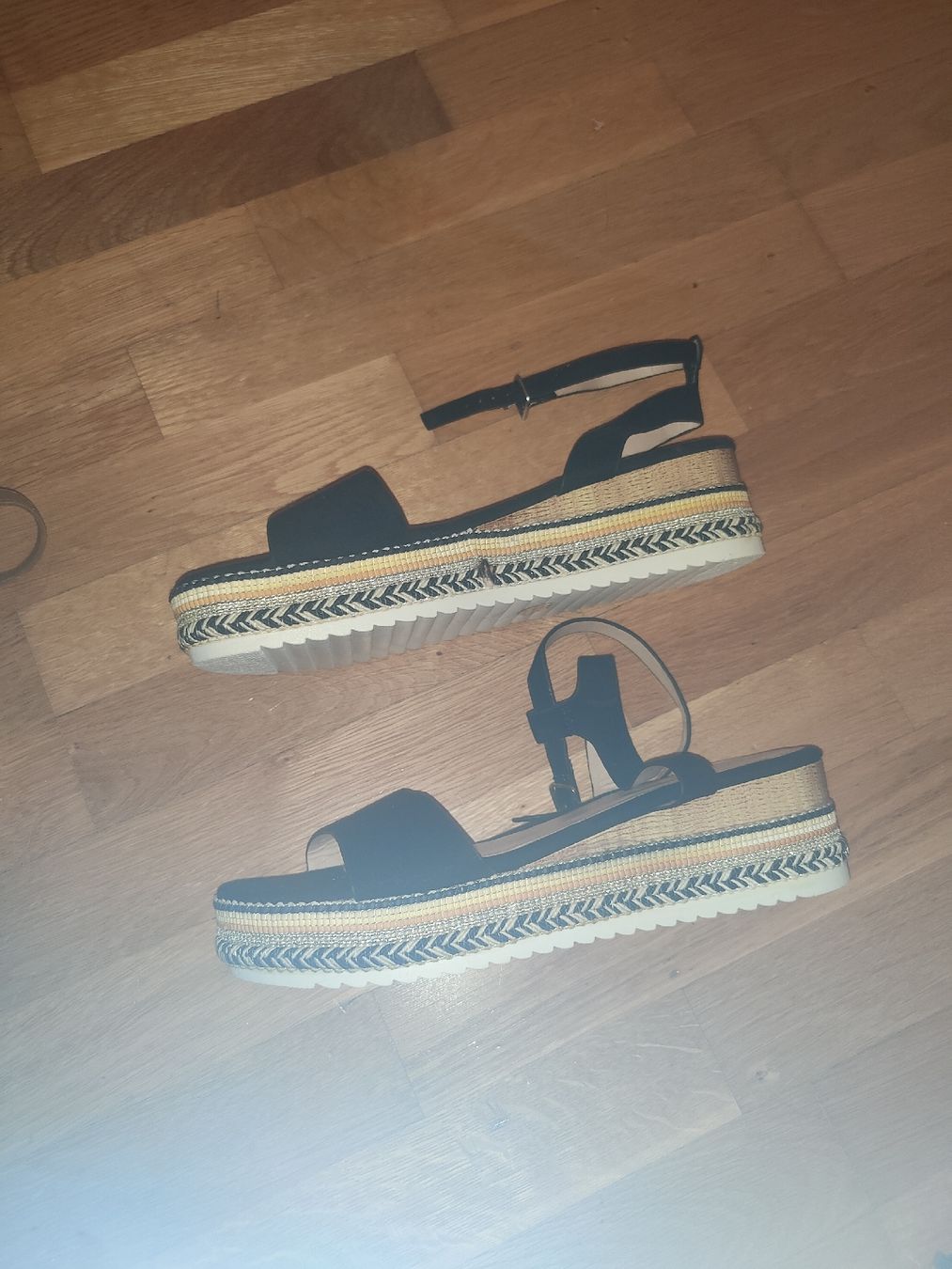 Anna Field Scarpe da donna: sandale compensée  – Usato da Fribourg venduto da cbu_q7ck 1