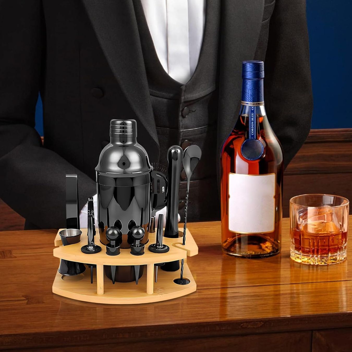 Set di piatti: Cocktail Shaker Set Barkeeper Kit mit Ständer cocktailgläser – Nuovo (secondo la descrizione) da Thun venduto da keller001 1