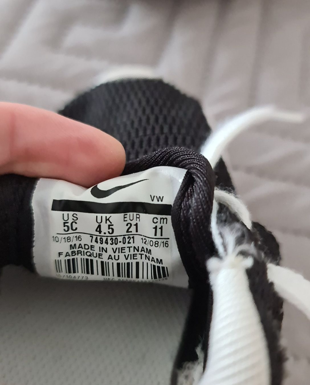 Scarpe per ragazze: 3 x Kinder Schuhe Grösse 21 – Usato da Zufikon venduto da Dadulka79 3