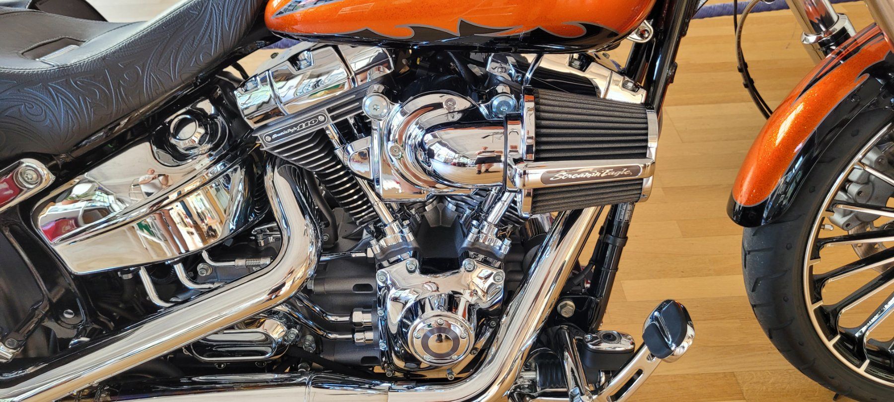 Harley-Davidson Chopper: Harley-Davidson Breakout CVO – Nuovo (secondo la descrizione) da Martigny venduto da Philippe3691