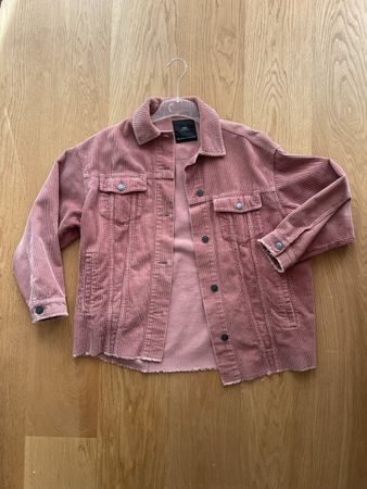 Zara Cordjacke Gr. XS Oversize