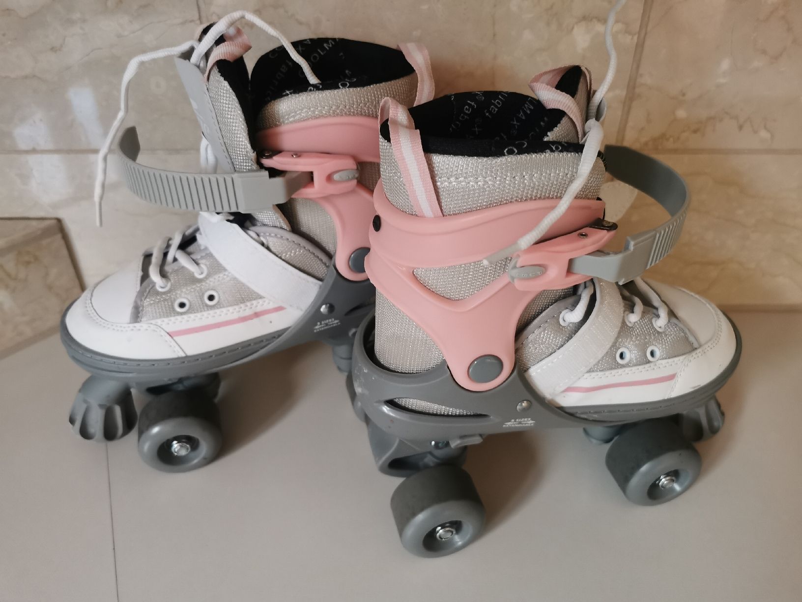 Inline-Skating & Rollschuhe: Rollschuhe und  skate guard set – Gebraucht aus Weiningen ZH von angebot05