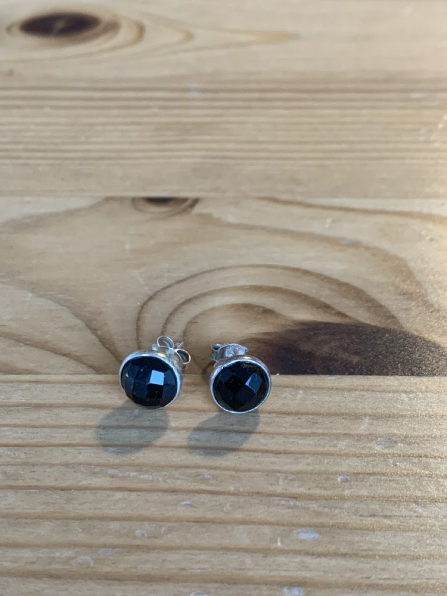 Orecchini pendenti & Orecchini a lobo: Ohrstecker versilbert / schwarz – Usato da Zürich venduto da Mar_Ger 1