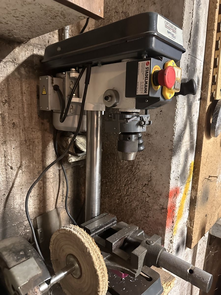 Trapani: Occasion: OPTIdrill B14basic Ständerbohrmaschine von OPTIMUM – Usato da Linden venduto da jan_f7sq 2