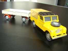 Corgi Landrover 109 WB gelb mit Anhänger alt Blechboden