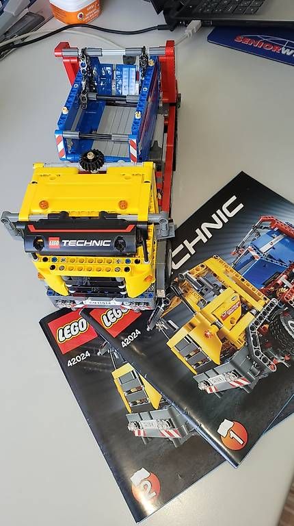 Lego Jeux de construction: Container Truck 42024 – D'occasion à Olten par Einwegparadies