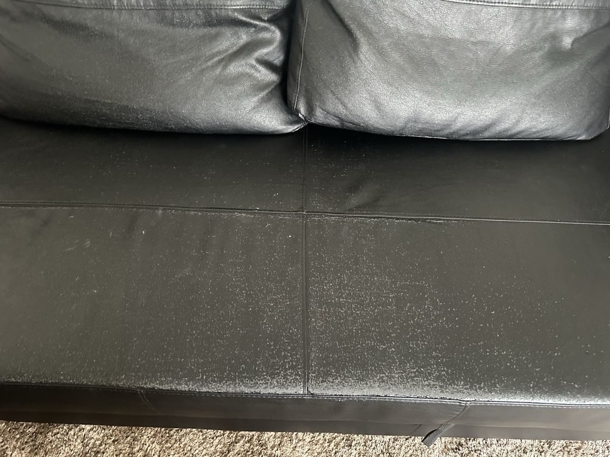 Ikea Sofas: Ecksofa schwarz Kunstleder mit Bettfunktion Stauraum – Gebraucht aus Pratteln von milisandra 5