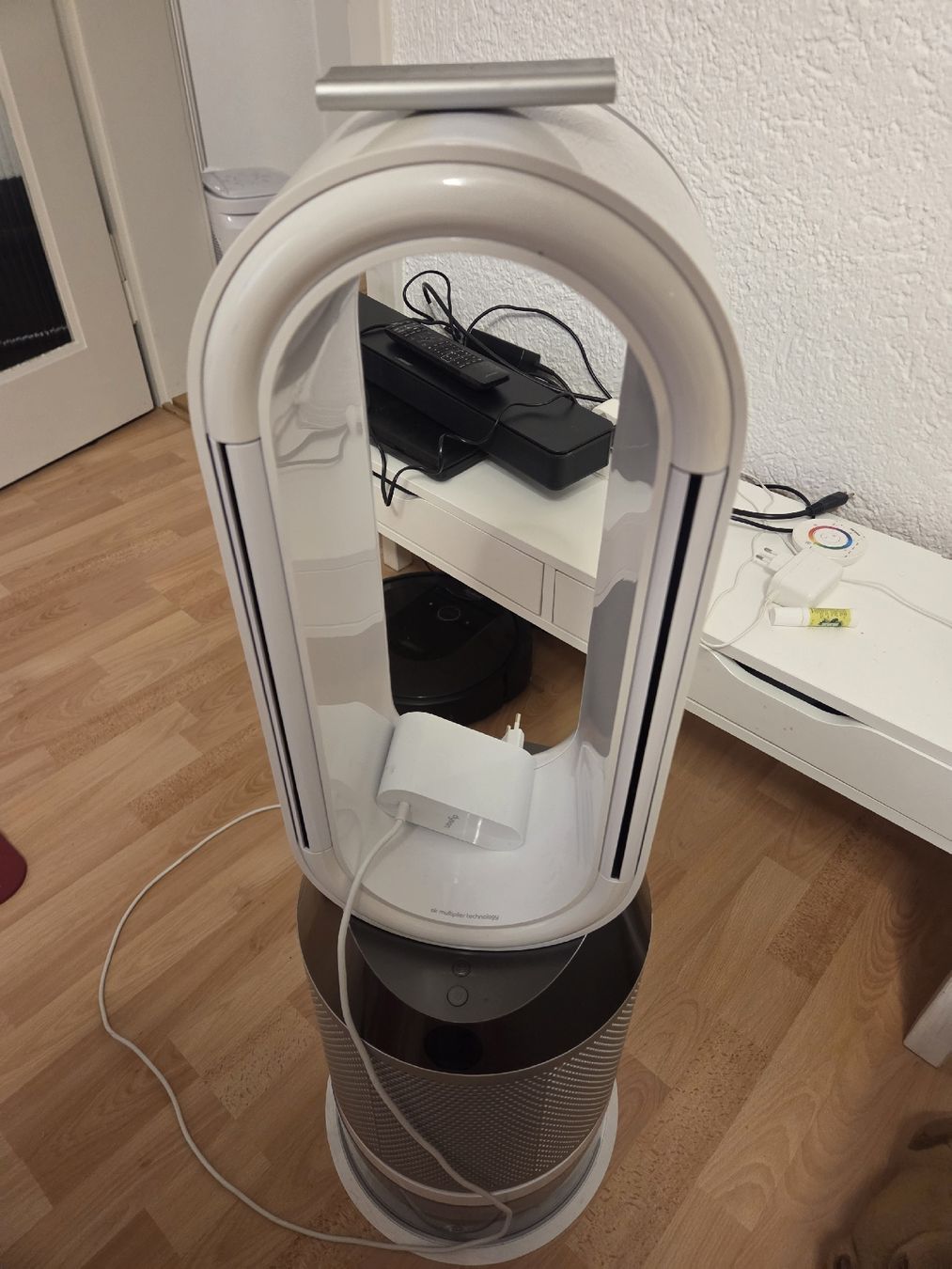 Dyson Luftbefeuchter: Dyson Pure Cool Link Luftreiniger Tower weiss  – Gebraucht aus Flawil von Hamdia12 2