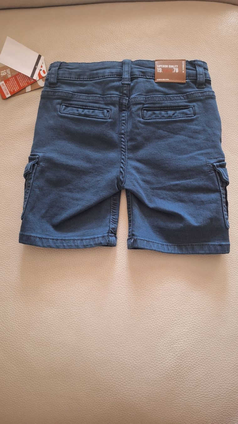 Pantaloni: Short cargo garçon neuf avec étiquette talille 110 – Nuovo e nell'imballaggio originale da Neuchâtel venduto da Kebah 1