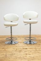 2 Barhocker - ABHOLUNG IN ST. GALLEN