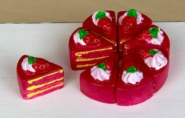 Puppenhaus Zubehör Erdbeer Torte 8 Stücke