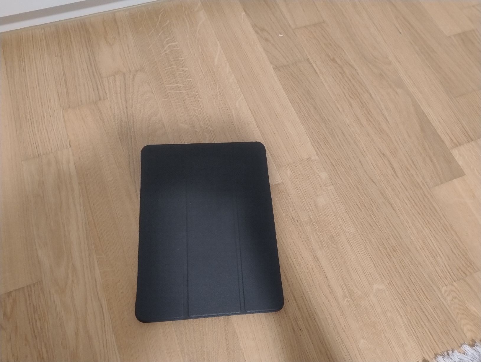 Tablet PC: Apple iPad Tablet mit Schutzhülle – Usato da Grosswangen venduto da pat_2csb 2