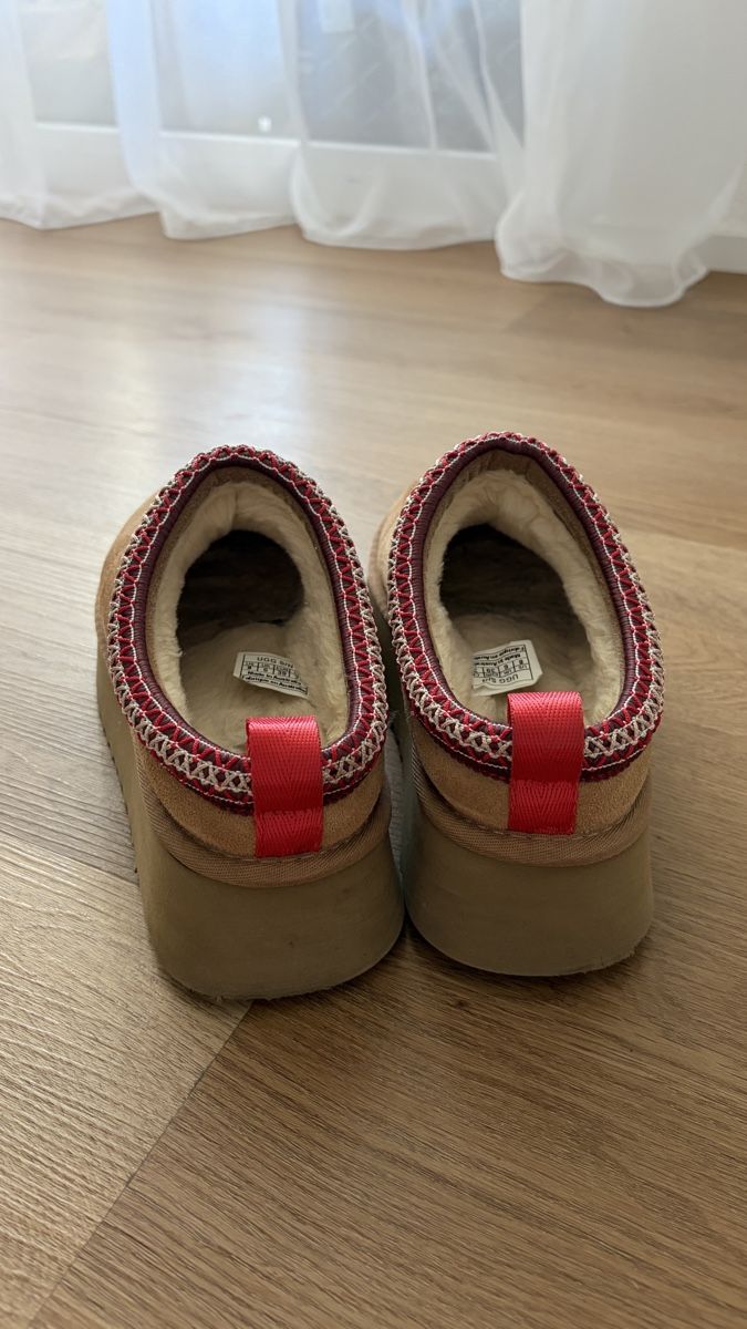 Ugg Scarpe da donna: UGG Tazz – Nuovo (secondo la descrizione) da Sirnach venduto da Vikuyya 1
