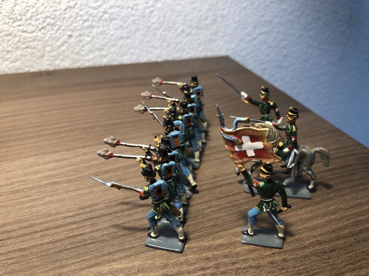 Statuette: Schweizer Spielzeugsoldaten – Usato da Siglistorf venduto da geraldo81