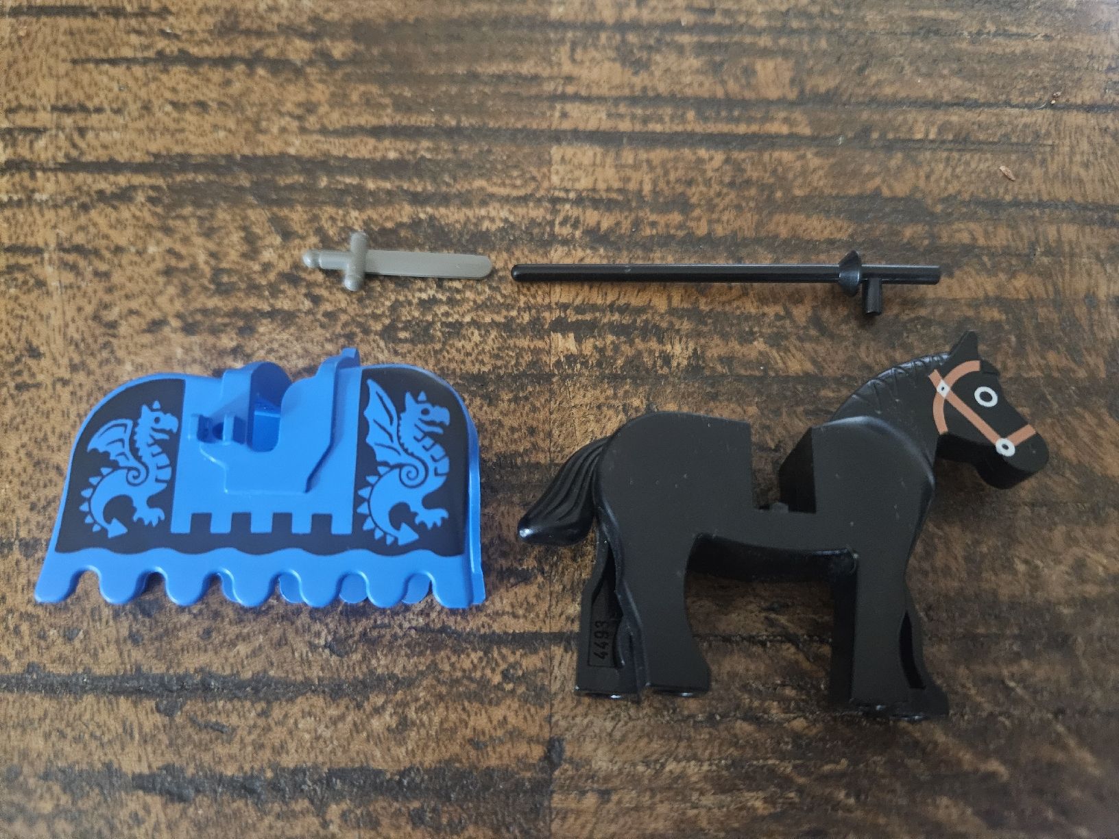Lego Kit di costruzioni: lego Blue Horse Barding, 2490px2 – Usato da Confignon venduto da Ecrofigs 2