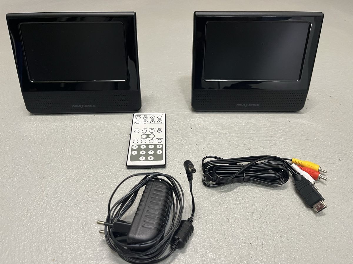 Lettore multimediale & Streamer: DVD-Player mit Kopfhörer und Autohalterung – Usato da Eich venduto da ray_df9k 7
