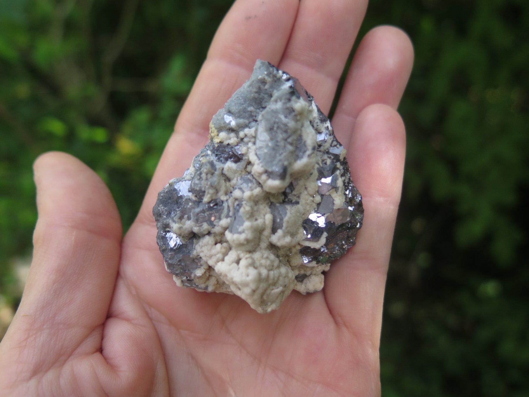 Mineralien & Heilsteine: Quarz mit Calcit und Galena – Gebraucht aus Schaffhausen von Yamakana51L8736OQ8 8