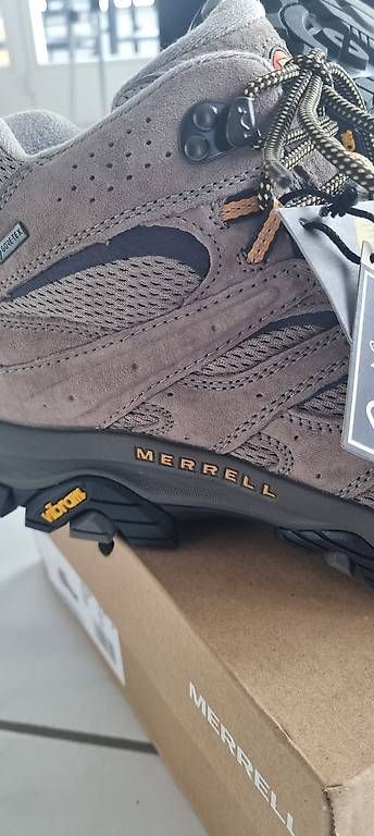 Merrell Herrenschuhe: Wanderschuhe MERREL - Grösse 45 - NEU – Neu und originalverpackt aus Emmetten von Tom-Wonne 2