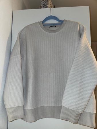 Oversize geriffelter pullover angenehmer stoff S zara