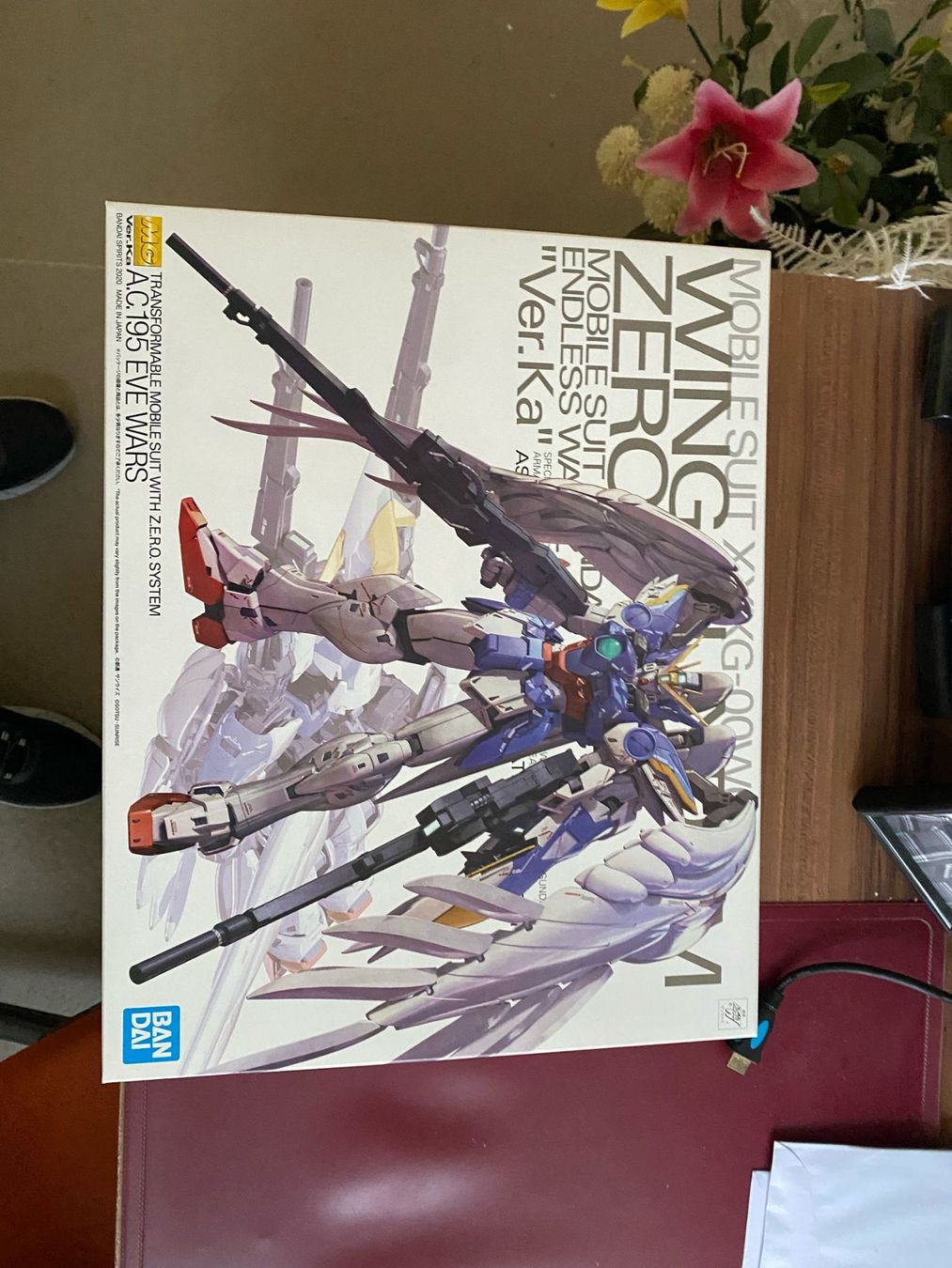 Bandai Kit di modellismo & Modellini statici: Gundam Wing Zero Ver.Ka Model Kit - New – Nuovo (secondo la descrizione) da Bern venduto da fipulol