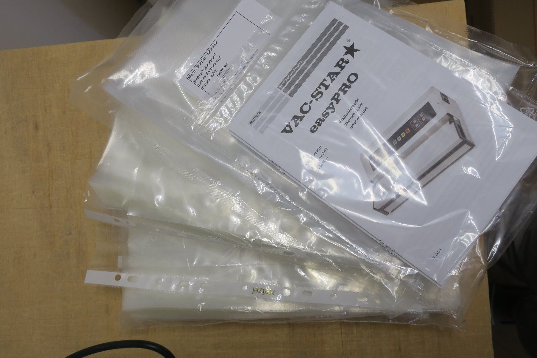 Elettrodomestici da cucina: Vakuumgerät easyPRO mit Beuteln NEU – Nuovo (secondo la descrizione) da Turbenthal venduto da rh11 2