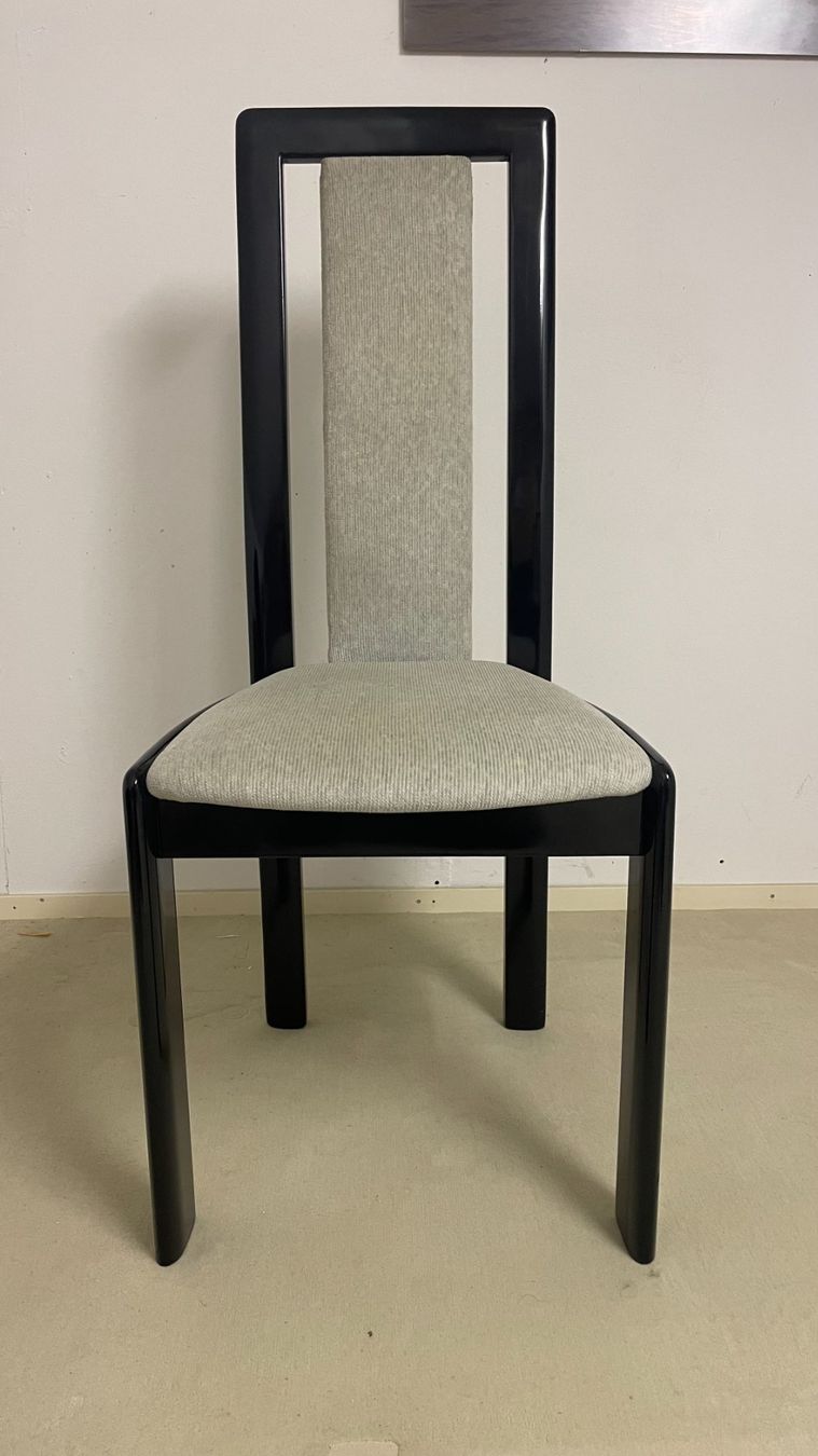 Set di tavolo e panche: Marmor-Tisch mit 4 Stühlen – Usato da Udligenswil venduto da Quarz2002 3